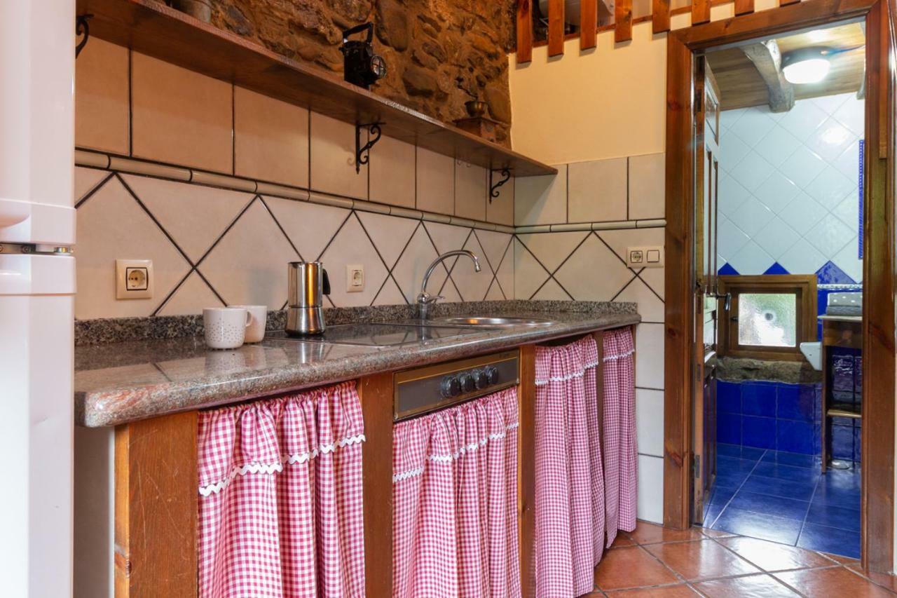 Casa Delfina Pensionat Pravia Eksteriør billede