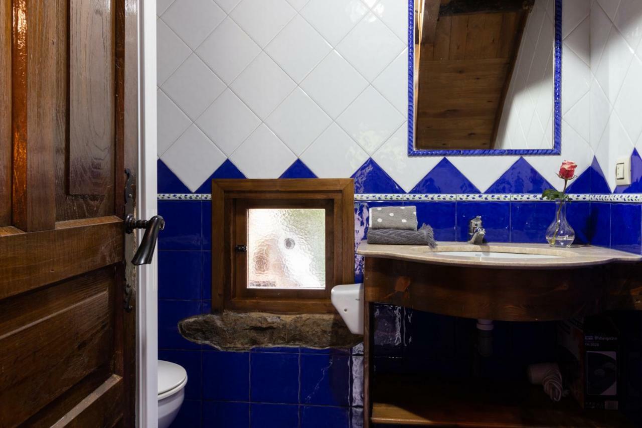 Casa Delfina Pensionat Pravia Eksteriør billede