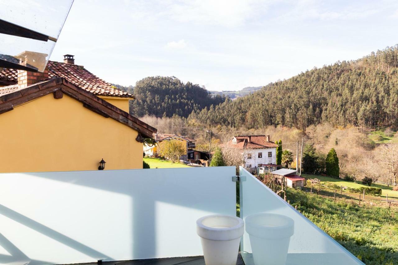 Casa Delfina Pensionat Pravia Eksteriør billede